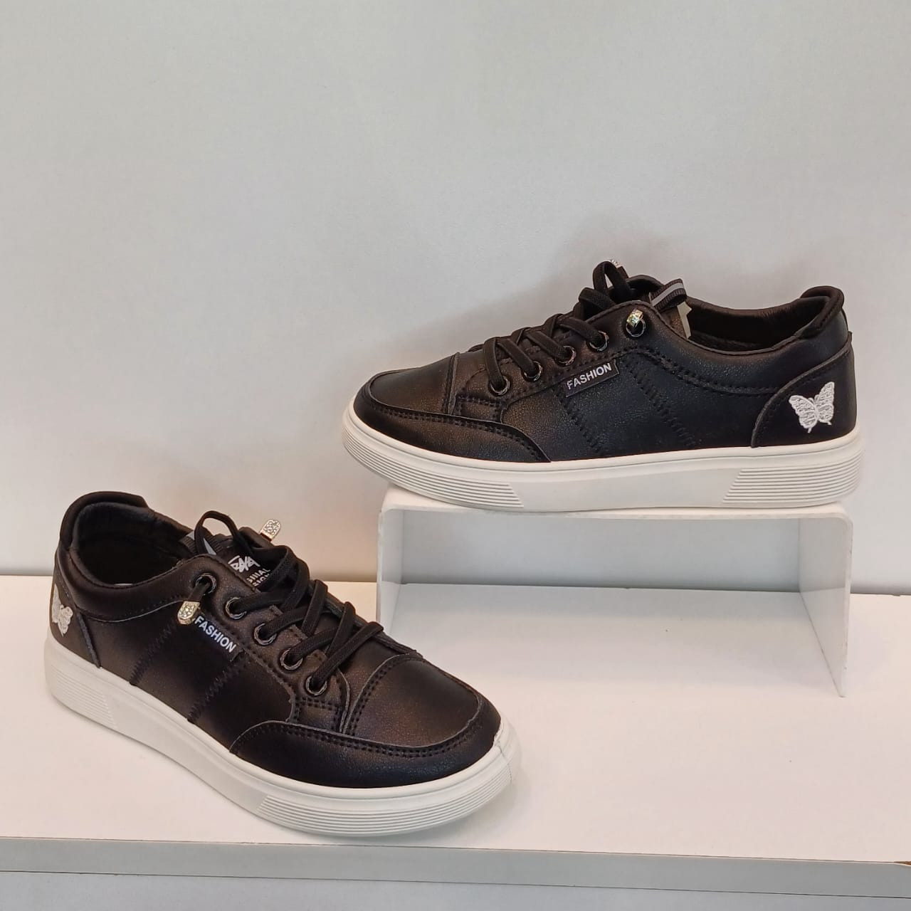 Women White Solid Sneakers