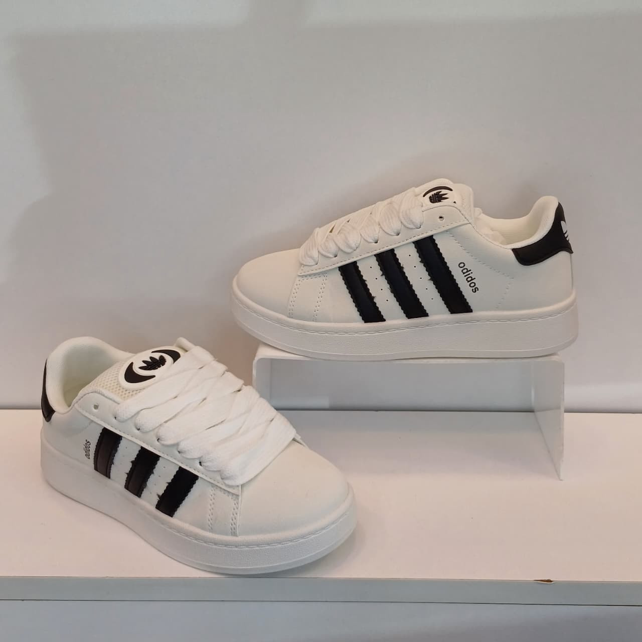 Women's Sneakers Campus